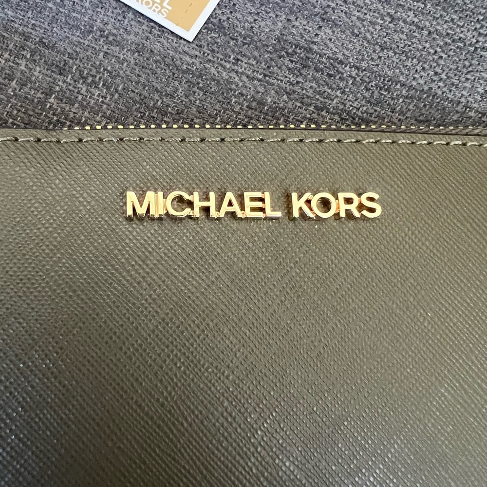 NWT MICHAEL KORS JET SET TRAVEL SMALL TOP ZIP COIN POUCH WITH ID WINDOW - Picture 2 of 6